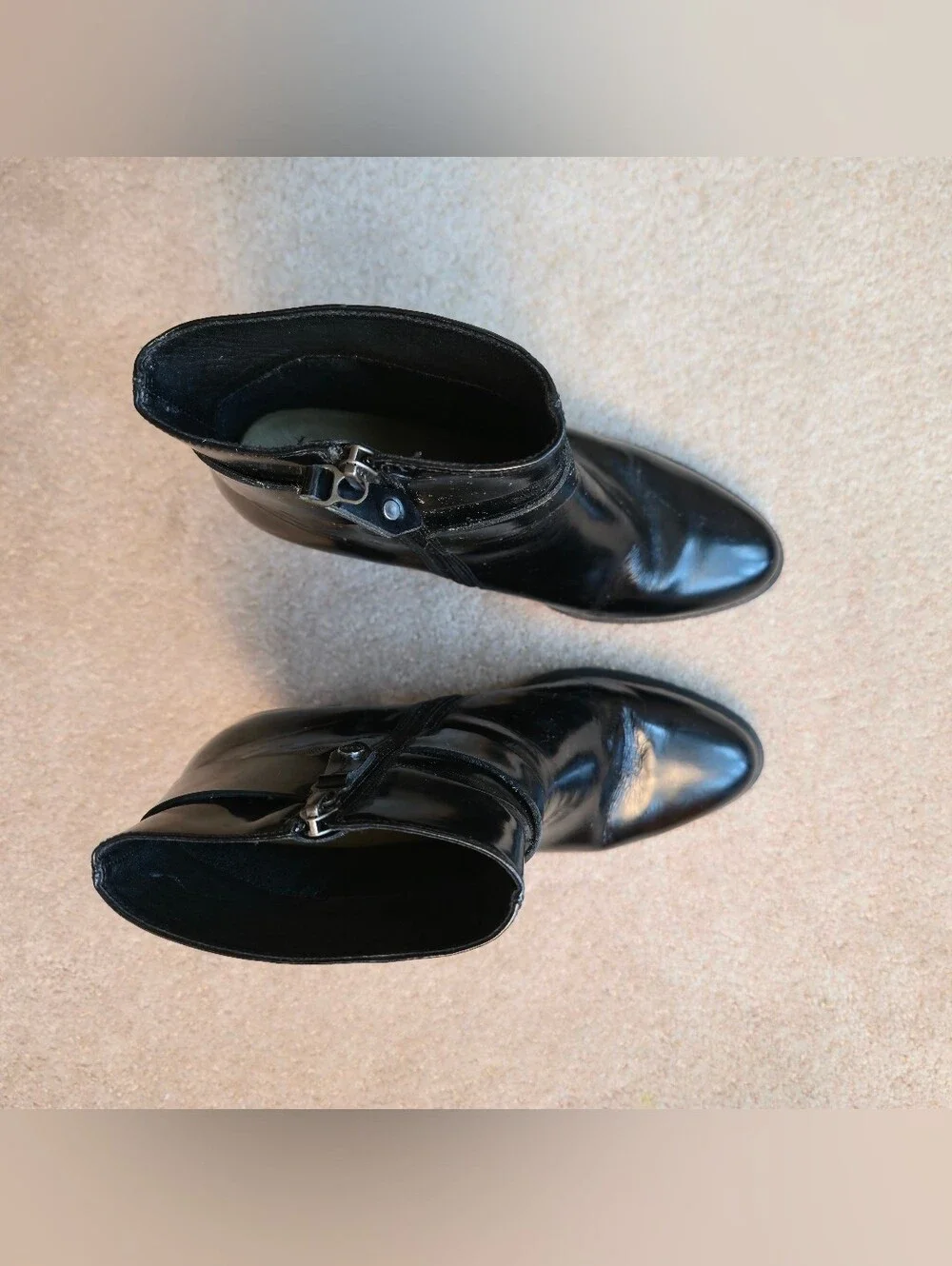 Bosi glossy black
